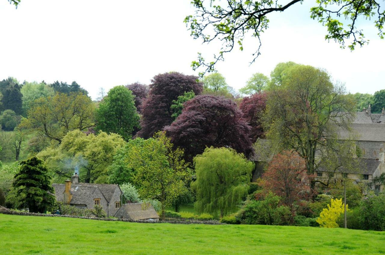 Lupin Glamping Pod Hotel Cheltenham Exterior foto